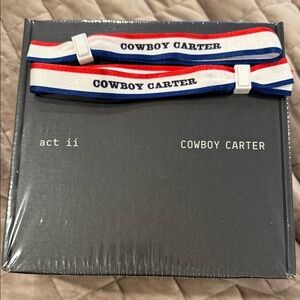 NEW BEYONCÉ COWBOY CARTER LIMITED EDITION EXCLUSIVE COVER CD BOXSET WHITE TEE M